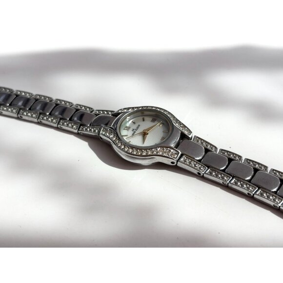 Dual Toned Anne Klein 1121E Round Ladies Vintage Wristwatch - 24mm - WORKS! - Picture 4 of 11